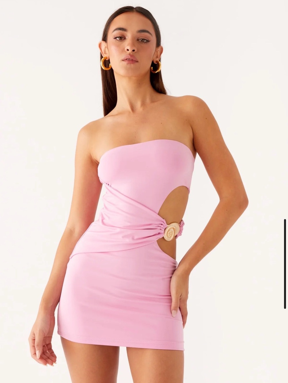 Iconic Mini Dress
Strapless Mini Dress in Pink
